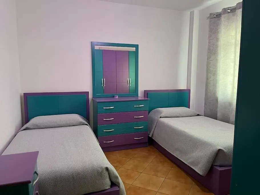 Spacious Apartment-Balcony-Close Bus Tirana Central Station-Self Checkin 24Hr-30 Min Airport